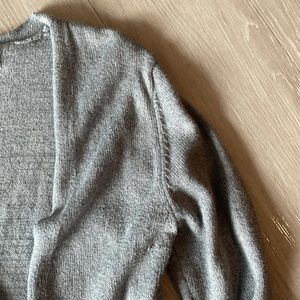 OLD NAVY SWEATER